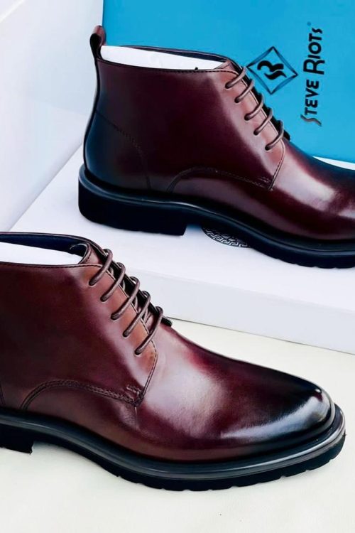 Steve Riot’s “wine/black” shoe