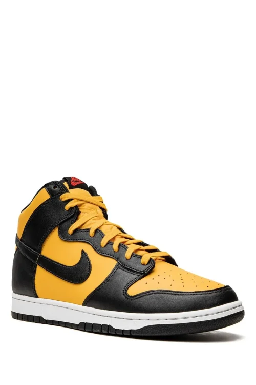 Dunk High “Reverse Goldenrod – Bruce Lee” sneakers